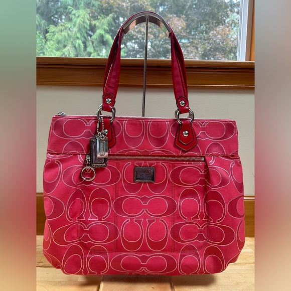 Coach Handbags - Coach 17890 Vintage Pink Poppy Bag